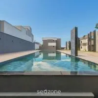 Apartamentos com Piscina a 700m da Praia de Taperapuan NVM, hotel u gradu Coroa Vermelha