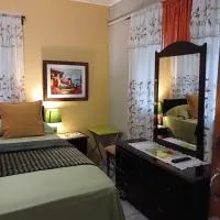 Ultimate Freedom Bed and Breakfast, hotel v destinaci Santa Cruz