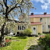 Mitt i Borgholm – hotel w mieście Borgholm