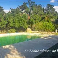 La Bonne Adresse - Gite ZENITUDE, hotelli kohteessa Cornillon-Confoux