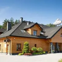 Restauracja&Hotel w Dolinie Pstrąga, hotelli kohteessa Machowa