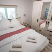 OPG Lukaček - Rooms & Apartment, viešbutis mieste Glogovac