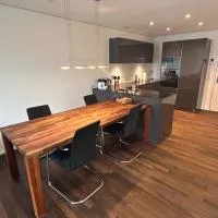Swiss Horizon - Moderne Businesswohnung, chic & zentral, hotel em Wollerau