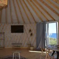 Yurt Lithoessa Gaia, hotel v destinácii Léntas