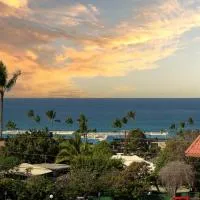 Kailani Kona-Ocean view, top floor Downtown w pool, hotel u gradu Kailua-Kona