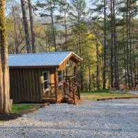 Lazy T Cabins - Grand Teton, hotel v destinaci Robbinsville