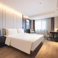 Atour Hotel Dalian Donggang Business District Harbor Plaza, Hotel in Dalian
