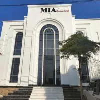 Mia Garden Hotel โรงแรมในDinh Ðiền Buôn Hô