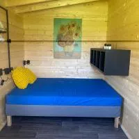 Woodland Cabin Camping de Regenboog, hôtel à Šluknov