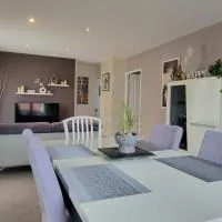 Maison cosy entre mer et Brière, hotel in Trignac