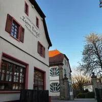 Landgasthof Zum Engel، فندق في Angelbachtal