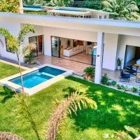 Wonderful Villa with a Pool near the Beach, hotell i Puerto Viejo