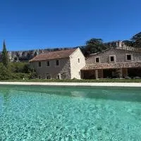 MAS aux CEDRES, hotel v destinácii Lioux