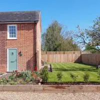 Fully Refurbished 3 bed Victorian Cottage in Tolleshunt D'Arcy, hotel u gradu Tolleshunt DʼArcy
