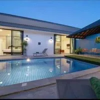The COZY NATURE pool villas phuket、Koh Loneのホテル