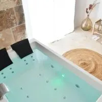 Lembras에 위치한 호텔 Villa l'Insolente Spa Sauna Chambre 50 nuances de Grey