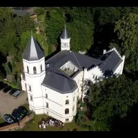 Schlosshotel Bredenfelde: Bredenfelde şehrinde bir otel