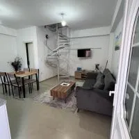 Maravel house, hotel u gradu Iraklion