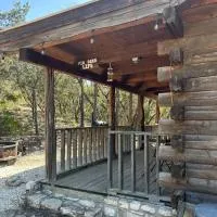 HoneyComb Hideouts Fir Deer Life cabin, hotel v destinácii Concan