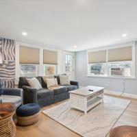 Professionally Designed Porch Swing Renovated &ndash; hotel w mieście Hampton