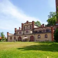 Mooste Viinavabriku Hotell & Restoran, hotel v destinaci Mooste
