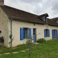 Chambres et petit déjeuners، فندق في Courcemont