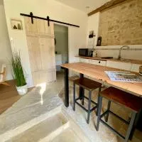 gite la Chauvinière 3 – hotel w mieście Tonnay-Charente