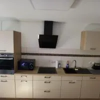 Ahnatal में, होटल Ferienwohnung am Backhaus 1