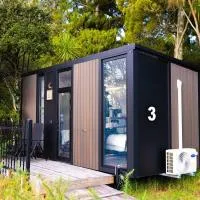 The Kauri Haven by Tiny Away，Waitoki的飯店