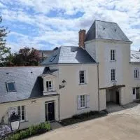 Gîte du Château de saint Saturnin sur Loire, hotel v mestu Saint-Saturnin-sur-Loire