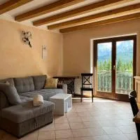 Appartamento Candido Dolomiti CEDANOSTRA, хотел в Candide