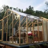 Insolite Cabane du Rêveur, отель в городе Pagny-sur-Moselle