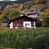 Garni Schuster, hotel v destinácii Corzes