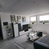 1,5 Zimmer Ferienwohnung Apartment in ruhiger Lage stadtnah Neu in Brunnthal, hotel em Brunnthal