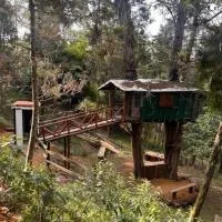 Refugio en el Árbol – hotel w mieście Guarne