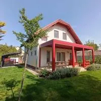 Casa Blanca Apartman III, hotel em Balatonfenyves