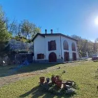 Casa Vacanza Kairos, hotel en Ponzone
