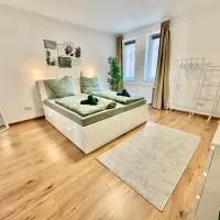 FeWo-Palmtrees 3 - Große und moderne 2 Zimmerwohnung mit Süd-West Balkon in Gladbeck-Mitte nähe Movie Park und Arena AufSchalke, hotel em Gladbeck