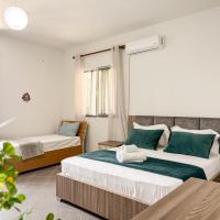 Contemporary Hidden Gem with pool and garden, vie&scaron;butis Duresyje