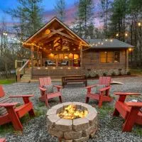 Blue Ridge में, होटल Family fun, romantic Hot Tub, Firepit, King Bed 15 min from Blue Ridge & Ellijay