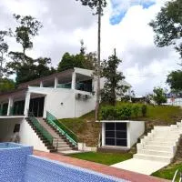 AlSafina Forest Stay、Kemasikのホテル
