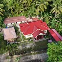 Khloe Serenity Guest House, khách sạn ở Batuan