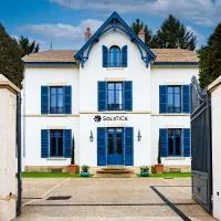 Solstice Beaune - Hôtel et Terroir, hótel í Beaune