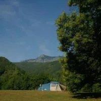 Camping Les Prairies, hotel in Scata