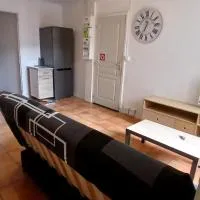 Joli T2 centre ville TALLARD, hotel u gradu 'Tallard'