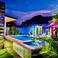 Executive Galaxy Guest House Nkowankowa, hotel u gradu Nkowakowa