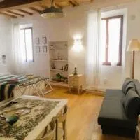 Lovely Home - Bike Friendly, hotelli kohteessa Buonconvento