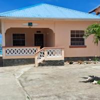 PalmVille, hotel in zona Aeroporto di Union Island - UNI, Carriacou