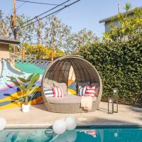 Chic pool home 6 mi to beach sleeps 8, hotel near Long Beach Airport - LGB, Long Beach