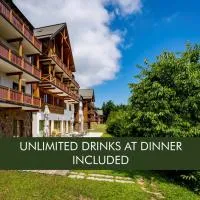 Pohorje Village Wellbeing Resort - Forest Hotel Videc，霍茨科波霍爾耶的飯店